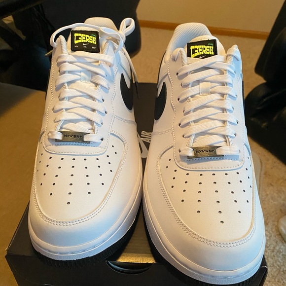 Brand new Air Force 1 NY VS NY - Picture 2 of 4
